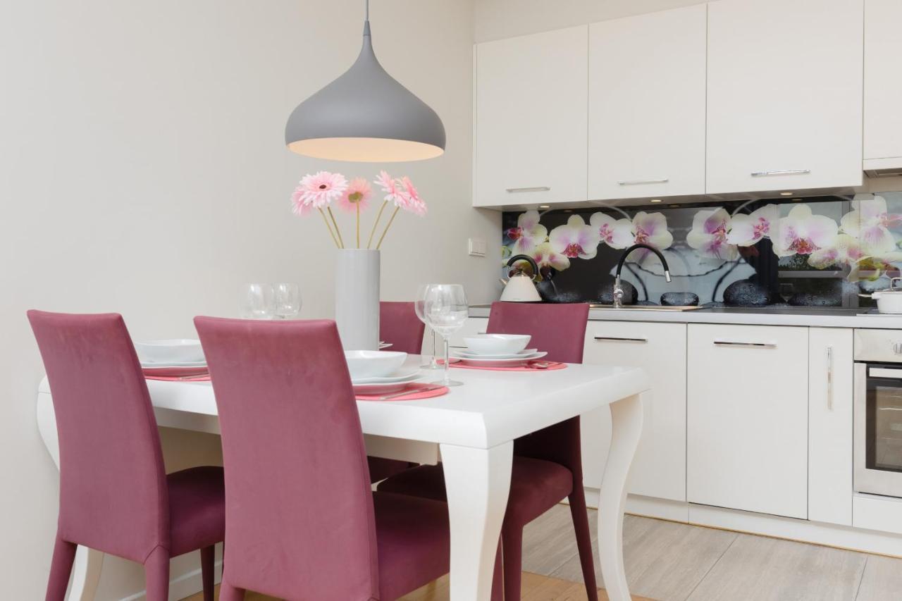 Quiet Apartment Park Edwarda Szymanskiego By Noclegi Renters Varsovie Extérieur photo